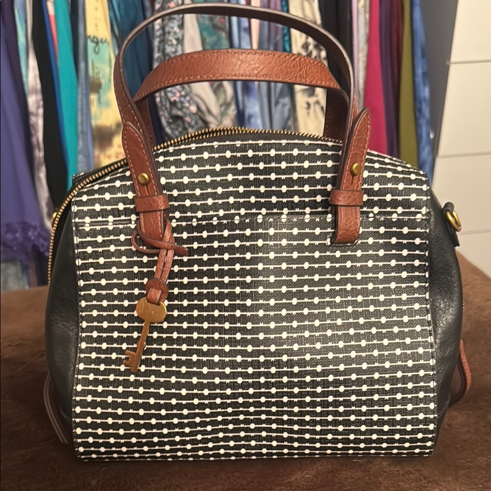 Fossil Key Bag - Picture 2 of 6
